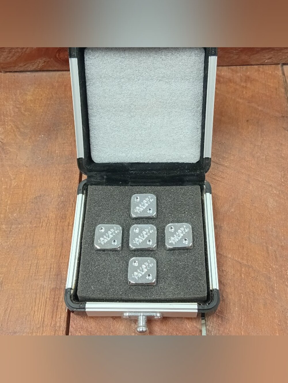 Caesars Palace Stainless Steel Dice In Case - Rare